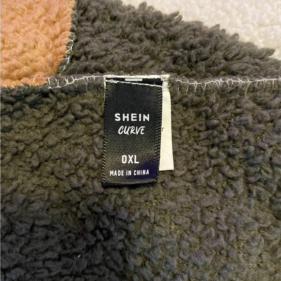 SHEIN Curve brown white and green color block teddy bear zip up size 0XL - Picture 6 of 6